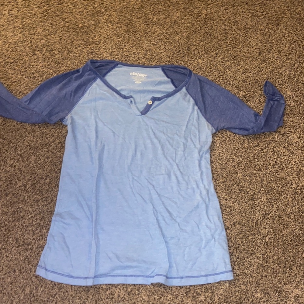 Long sleeve tee